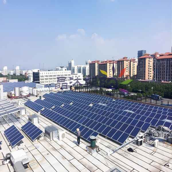 Commercial Building Solar Panel Installation